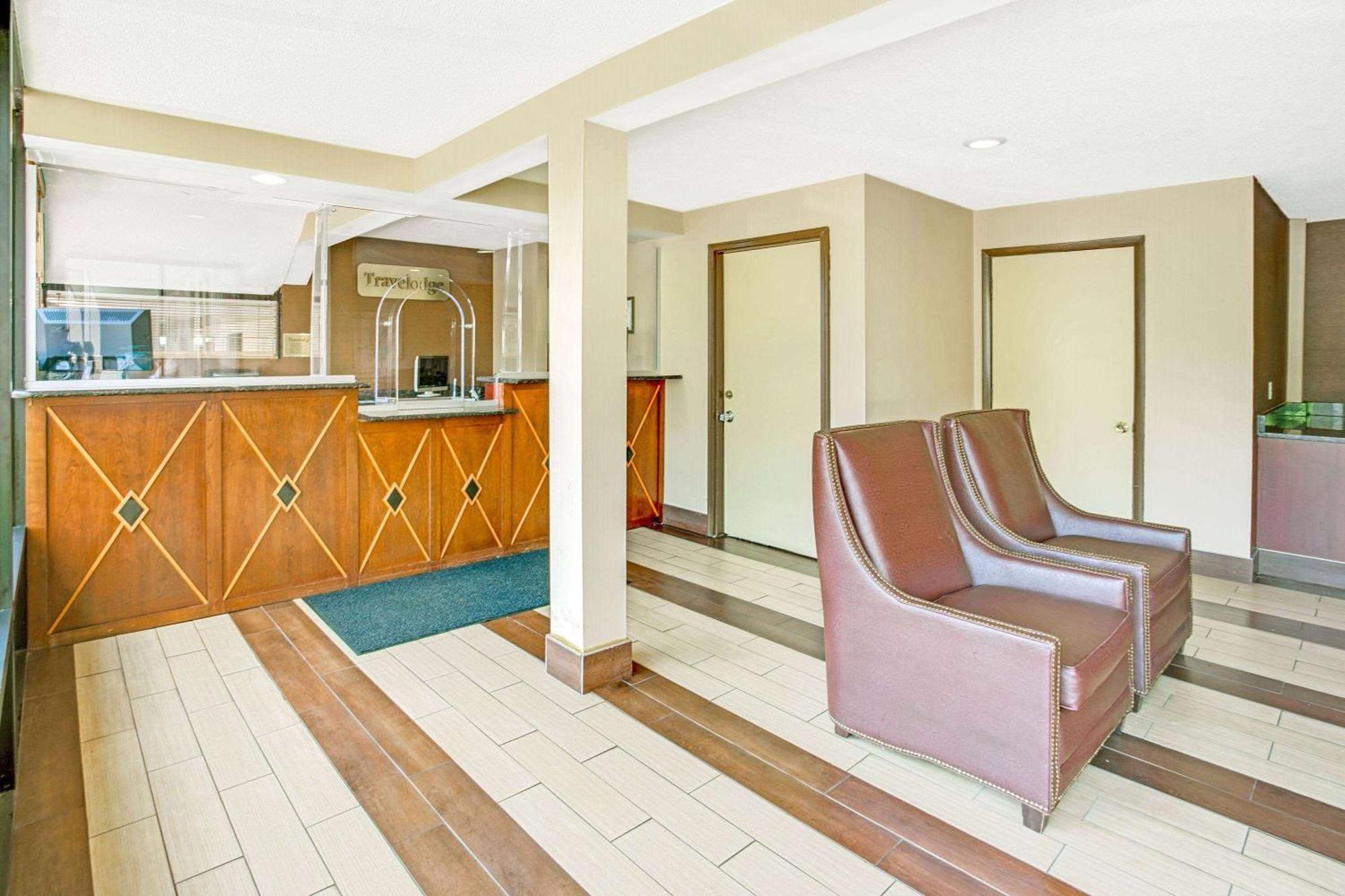Travelodge By Wyndham Silver Spring Bagian luar foto
